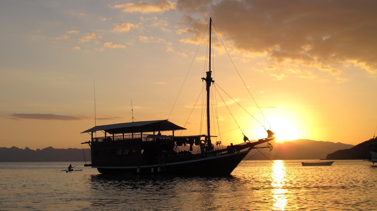 Blue Marlin Dive Komodo Labuan Bajo Exterior foto